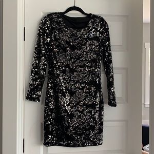 Sequined Mini *Parties/date night/girls trip!! 🖤